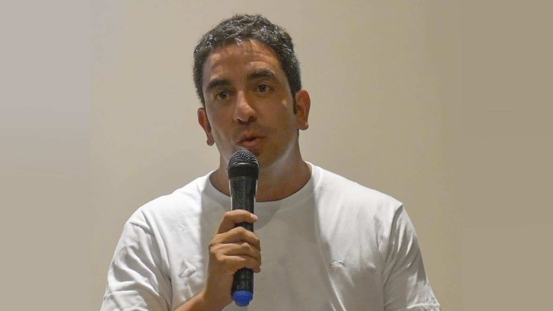 "Cornejo quiere suspender la Autonomía para mantener el nepotismo y los privilegios"