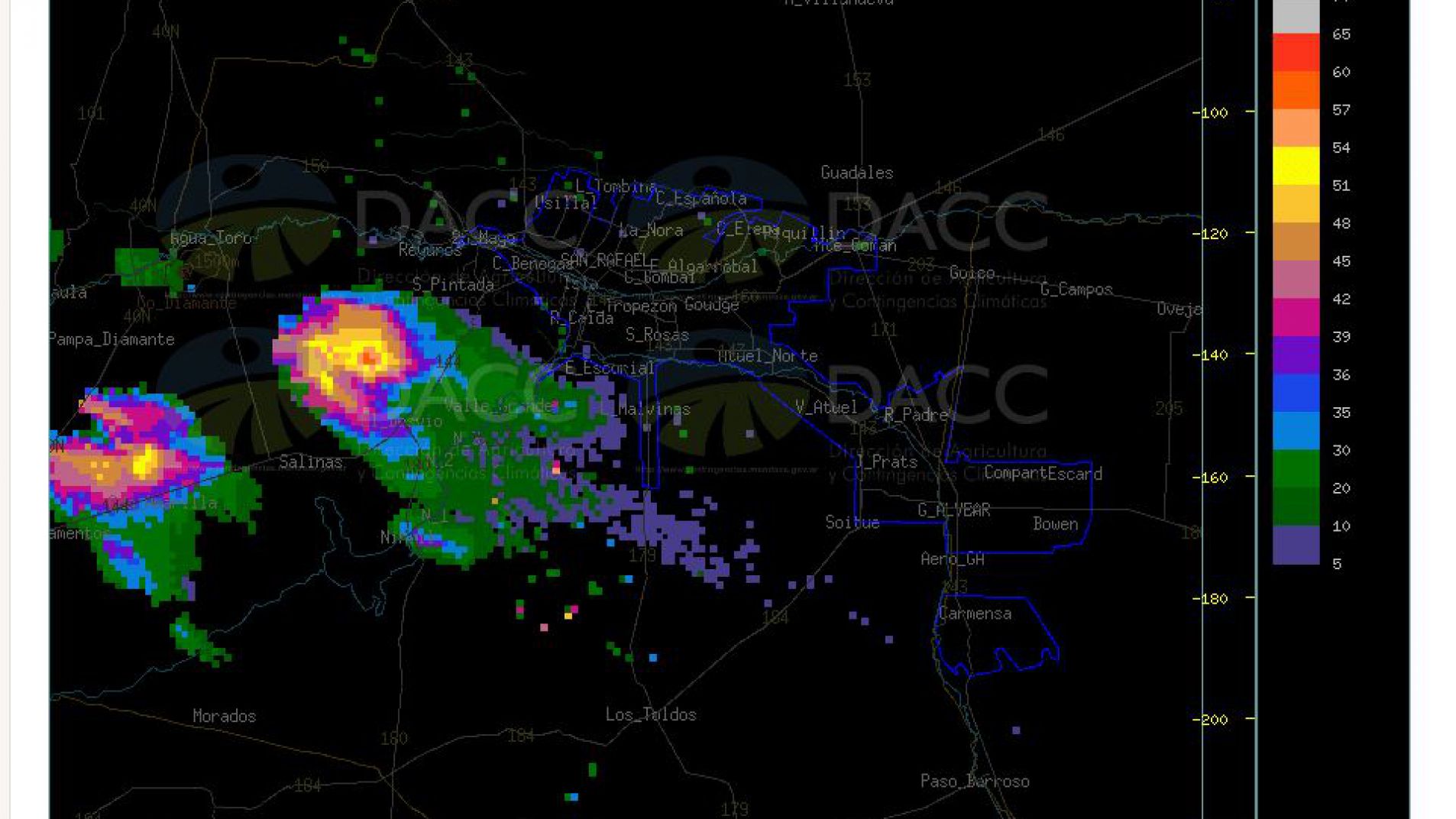 Granizo y agua precipìta en Las Paredes y viene rumbo a la ciudad