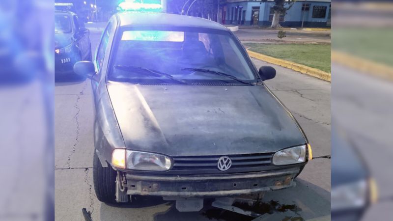 Conductor totalmente borracho chocó contra la Rotonda de la Bandera
