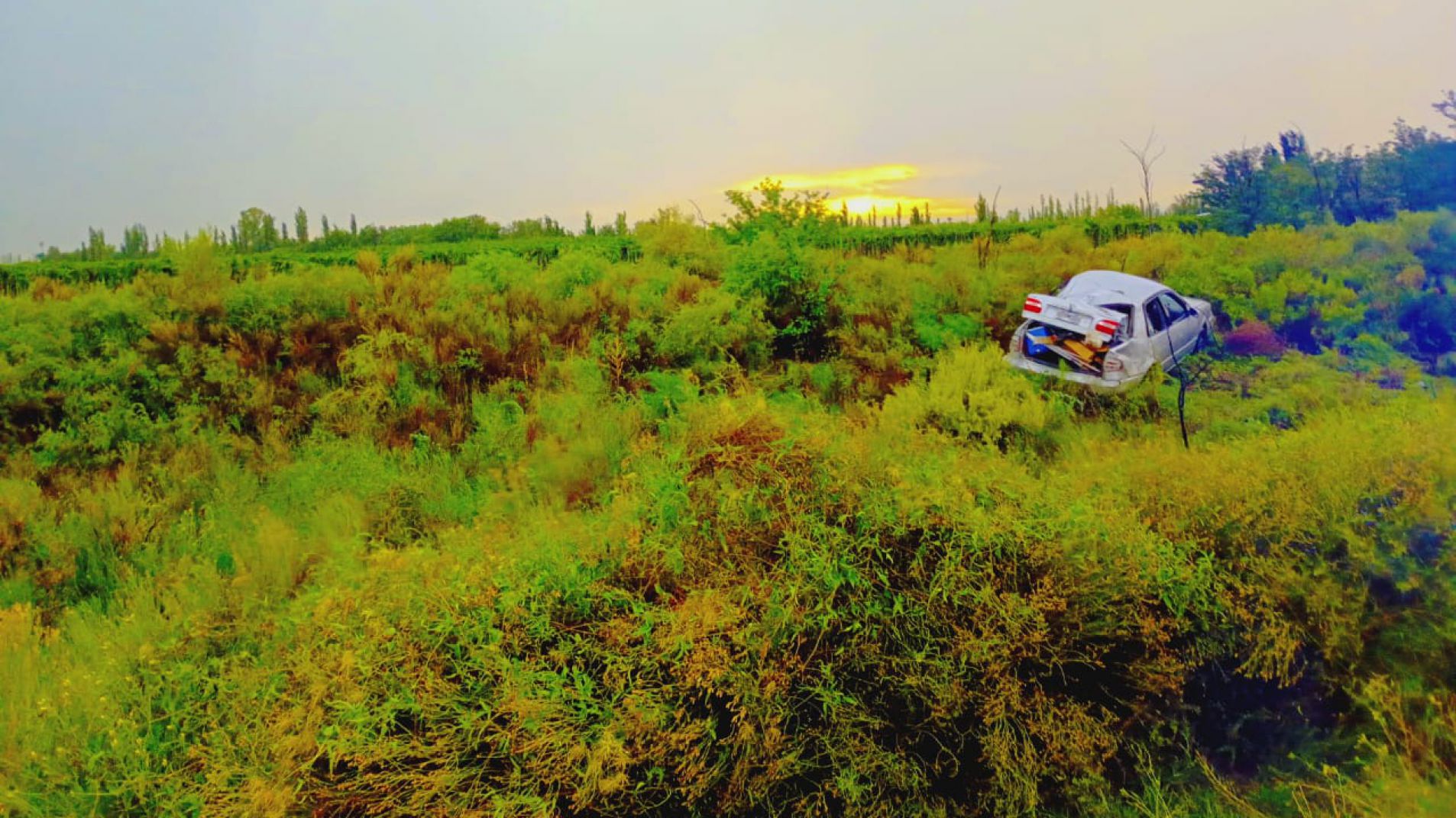 Cinco lesionados en un vuelco sobre la ruta 143