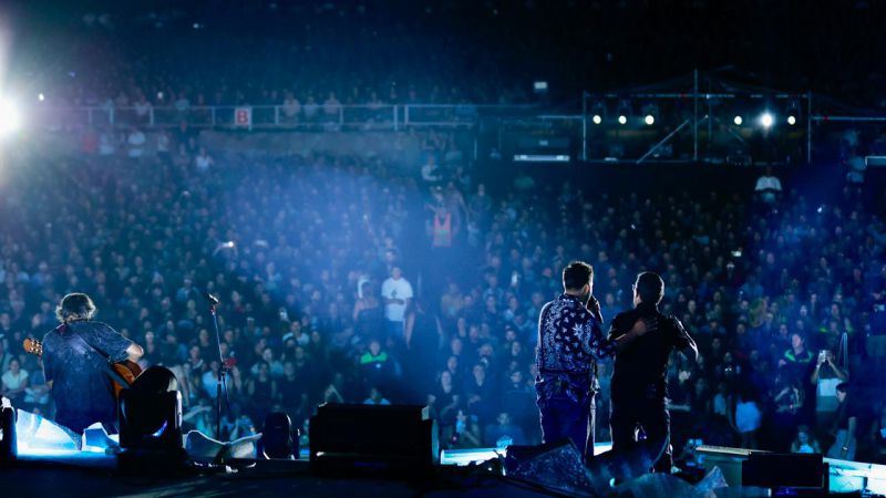 Un anfiteatro colmado aplaudió a Los Nocheros en la repetición de la fiesta vendimial