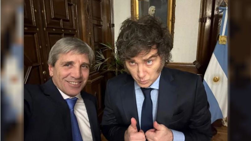 El riesgo país cayó por debajo de los 500 puntos