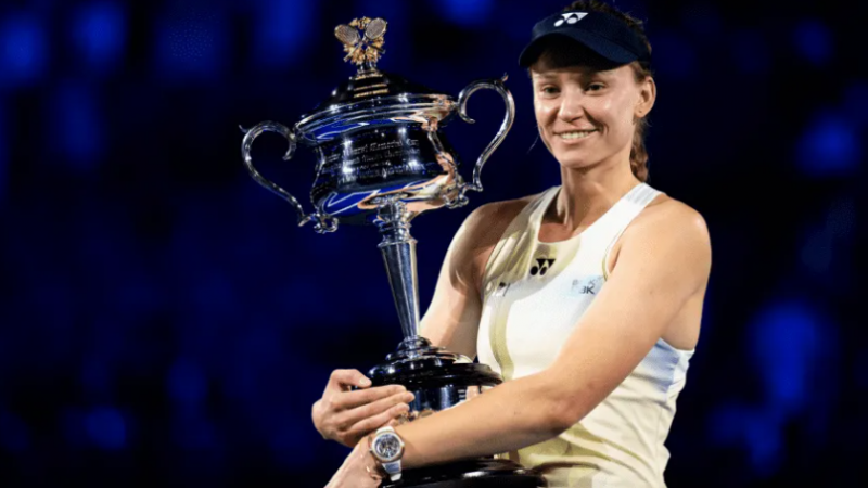 Rybakina sorprendió a Sabalenka