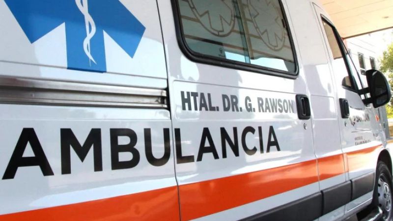 Policías salvaron a un bebé que nació en un inodoro y no respiraba