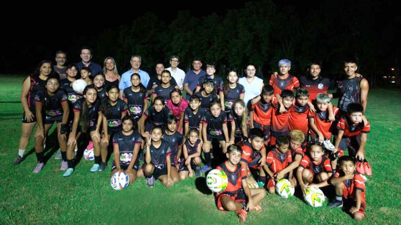 "Los Gladiadores" tienen su predio iluminado