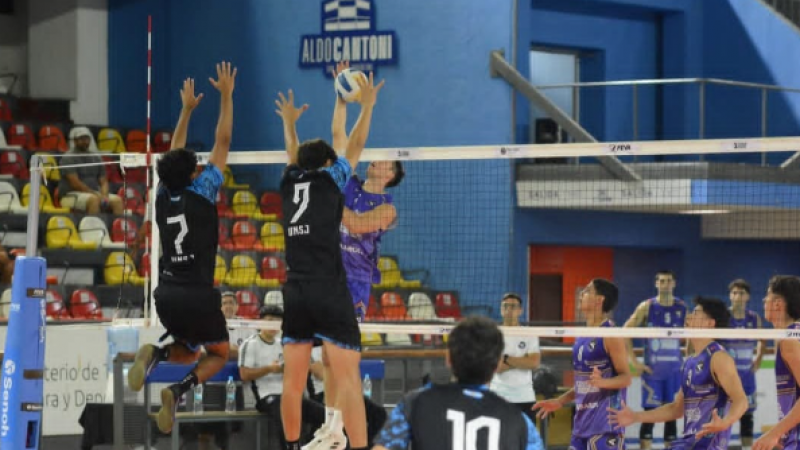 SR Club pasó a los cuartos de final y este martes enfrentará a Social Monteros