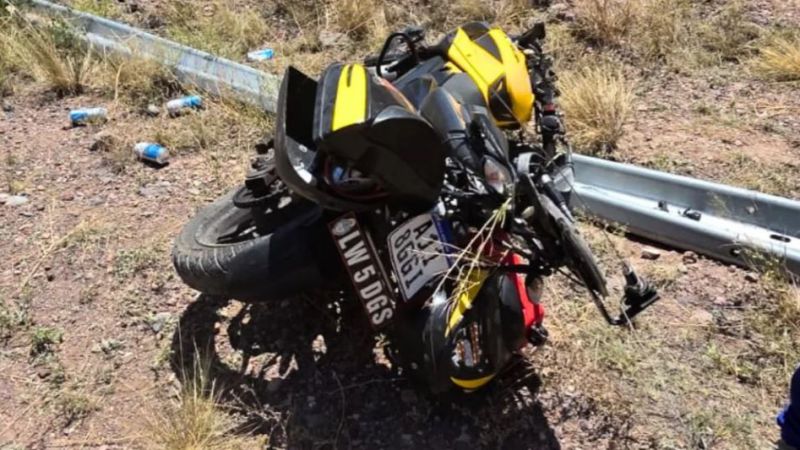Tragedia en Potrerillos: perdió el control de su moto y falleció en el lugar