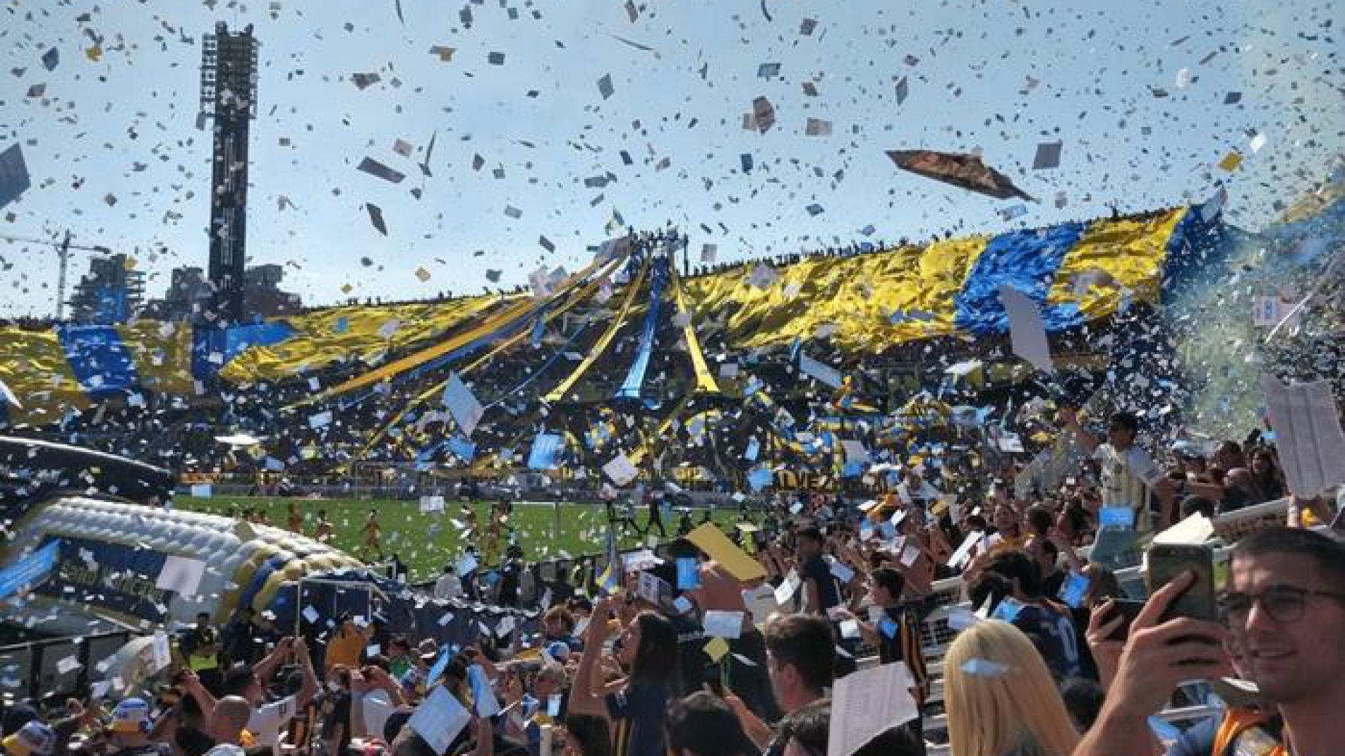 De película: un prófugo fue a la cancha a ver a Rosario Central y terminó preso
