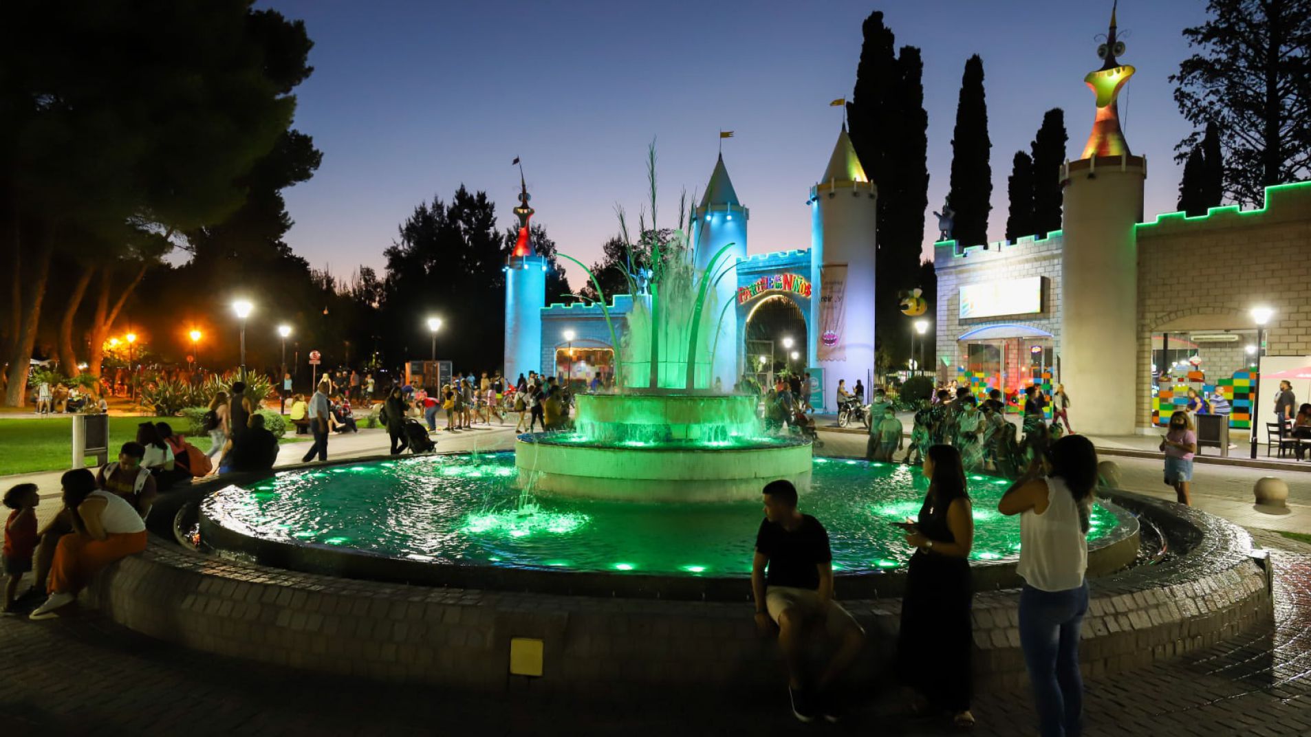 La Plaza Francia y el Parque de los Niños son dos de los atractivos turísticos de la ciudad.