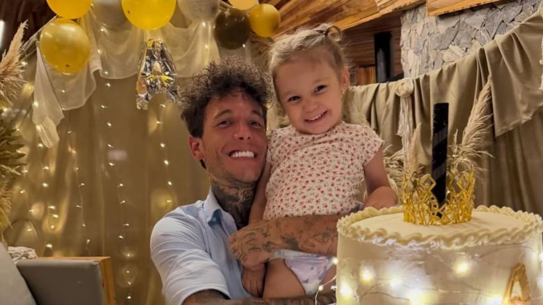 Alex Caniggia celebró sus 33 años con una fiesta familiar