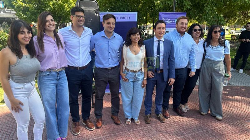 Radicales y Libertarios cerraron la campaña con críticas y optimismo