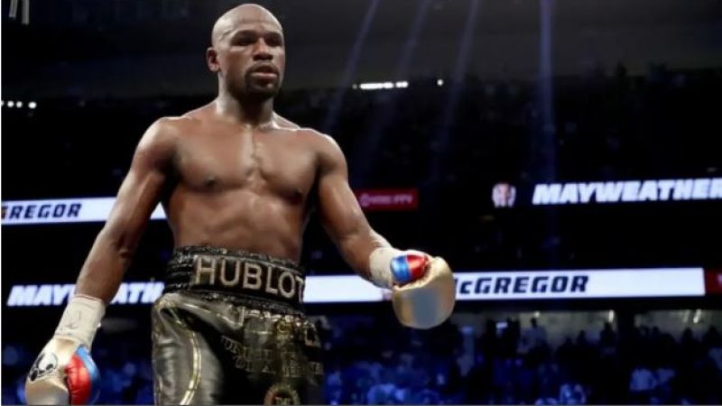 Mayweather aseguró que volverá al boxeo profesional luego de pelear con Mike Tyson