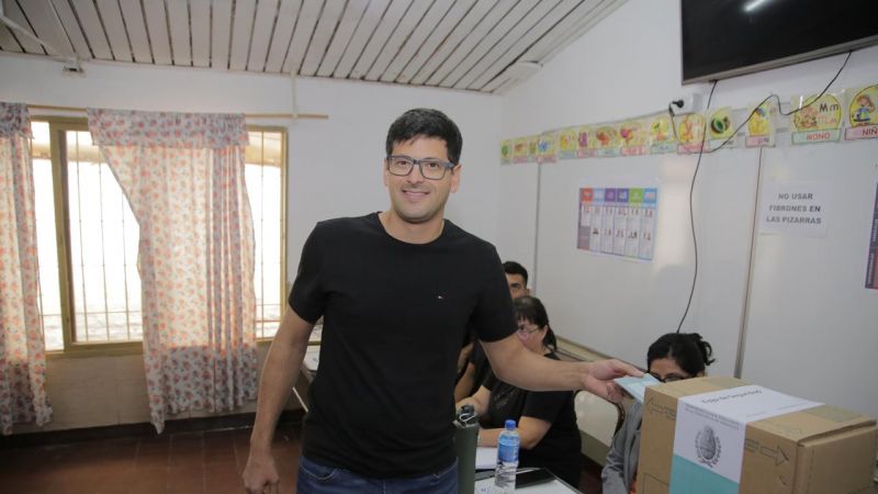 Después de votar, Vignoni pidió que "los sanrafaelinos participen"
