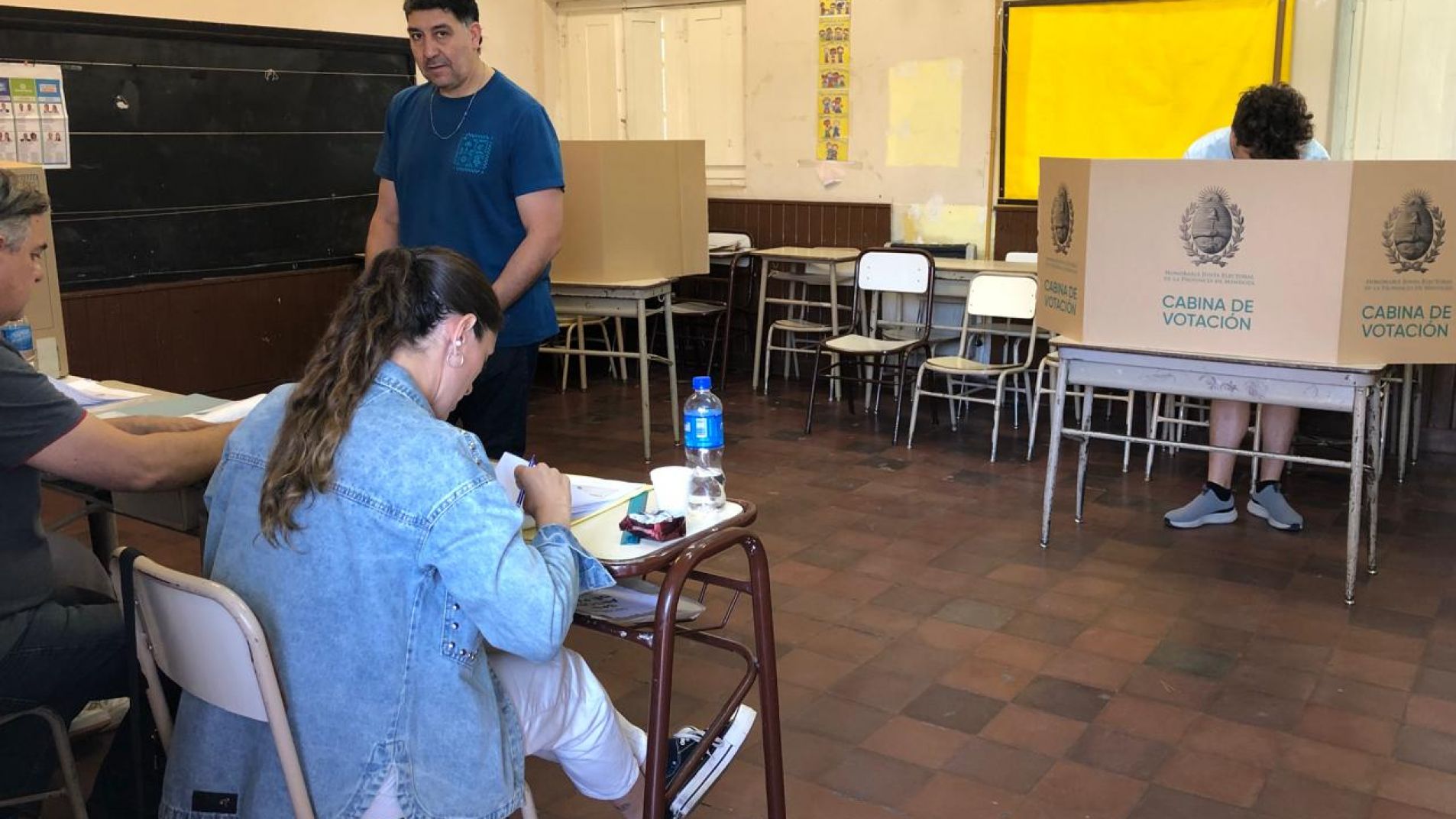 Elecciones: la participación es baja y apenas superaría el 40%