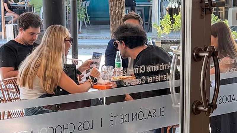 Primer cortocircuito entre radicales y libertarios