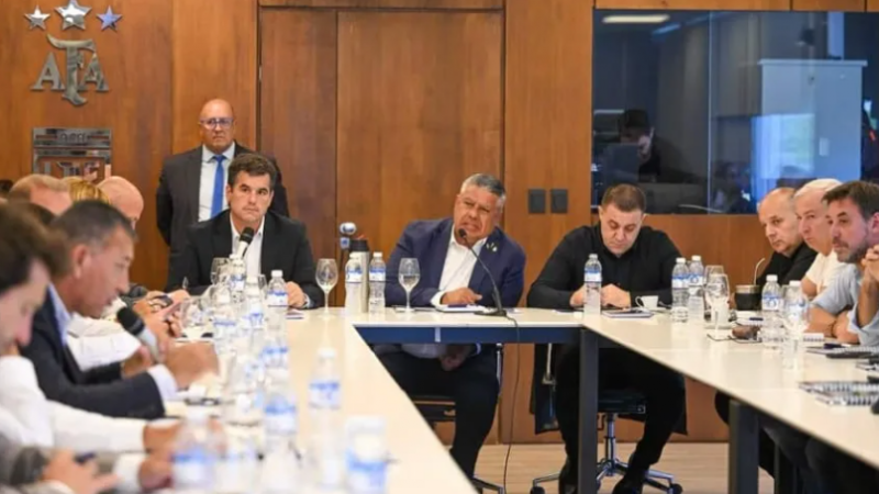 Oficial: se sostiene el paro del fútbol argentino