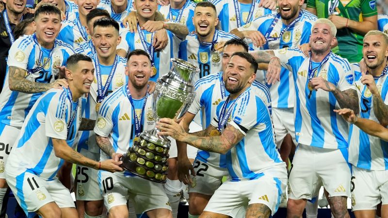 A 3 meses del Mundial: el equipo que imagina Scaloni y el puesto sin dueño