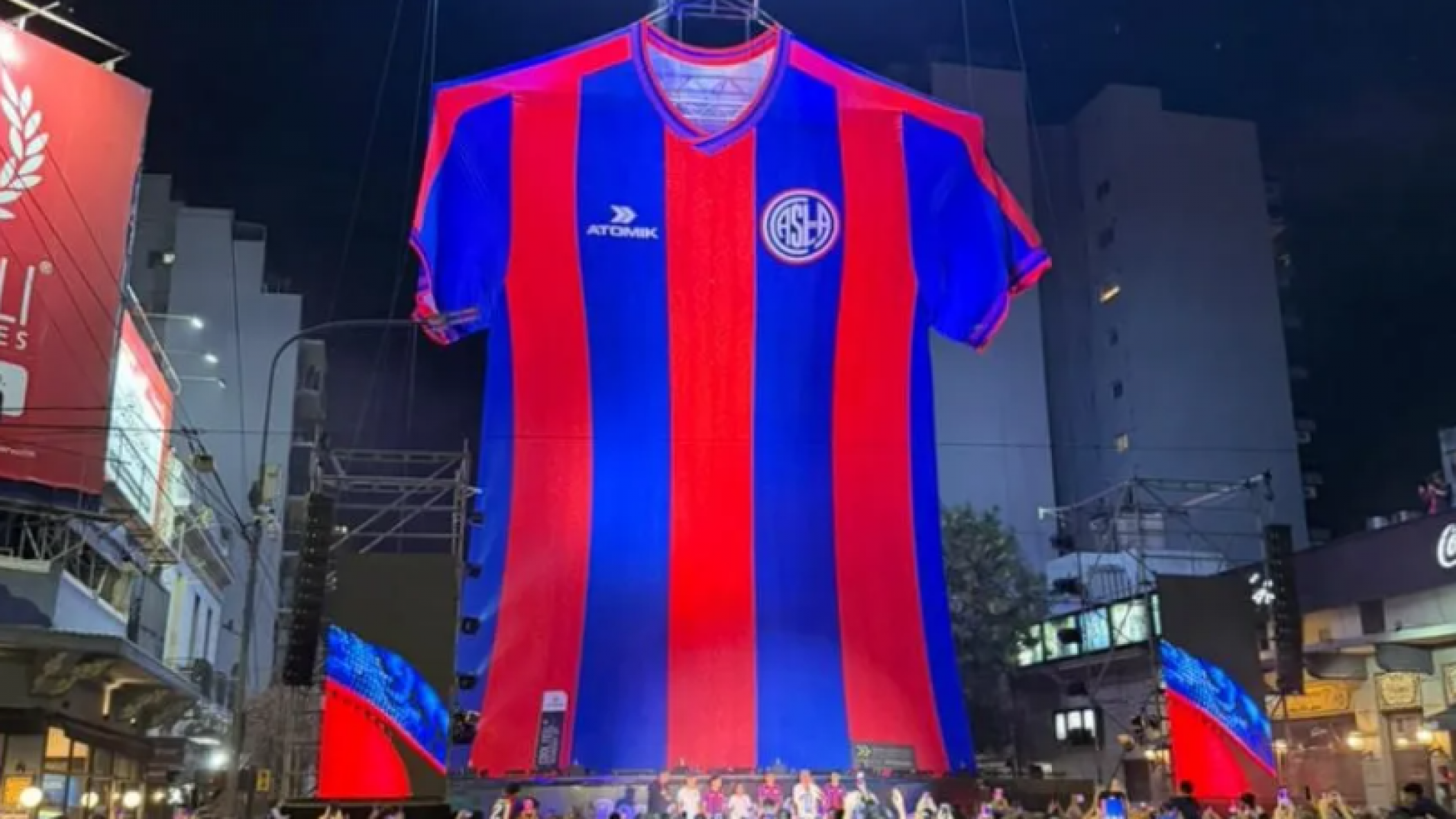 San Lorenzo presentó su nueva indumentaria