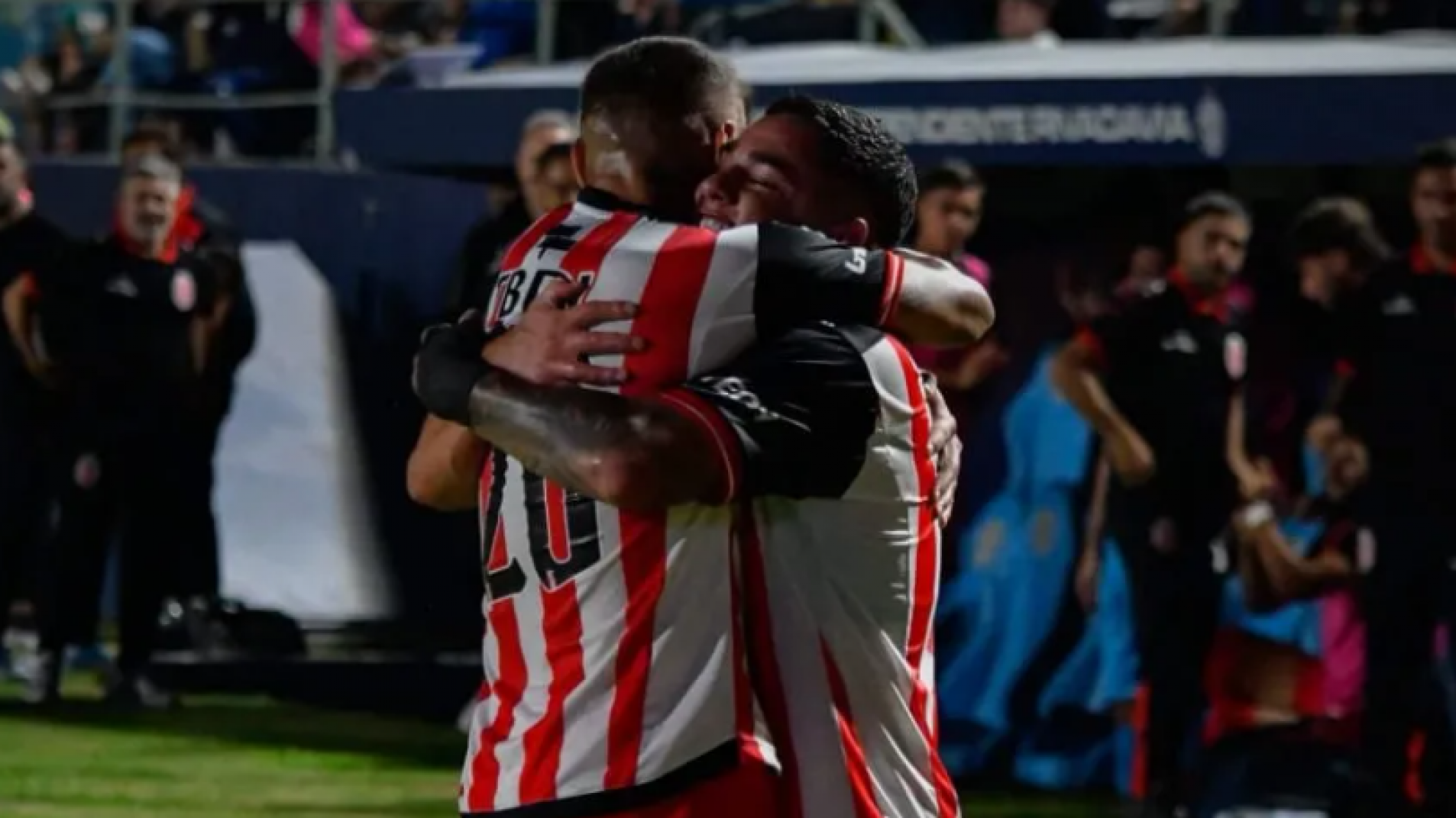 Barracas dio el golpe y derrotó a La Lepra en su cancha