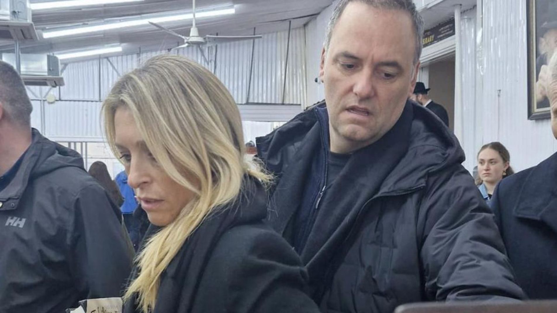 La Justicia abrió una investigación sobre viajes en avión de Manuel Adorni