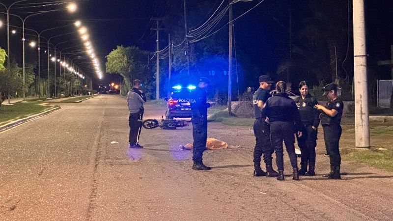 General Alvear: Iba en moto, perdió el control y murió