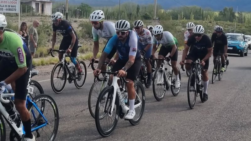 Vuelta de San Rafael: "Fue muy positivo por la cantidad de corredores"