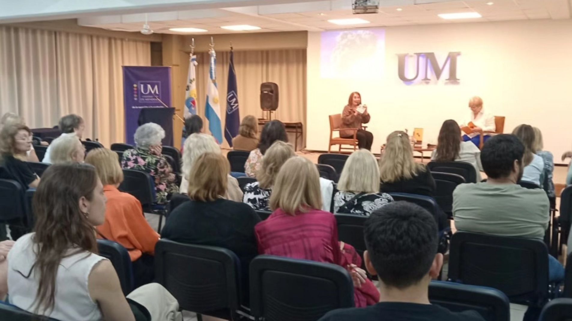 Inicia Estación de Letras en la Universidad de Mendoza
