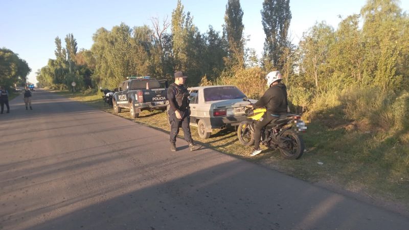 En un control en Las Paredes detuvieron a una mujer y labraron actas viales
