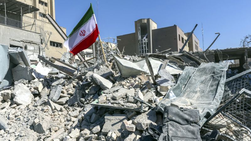 Trump está negociando con Irán y ordenó frenar por cinco días los ataques