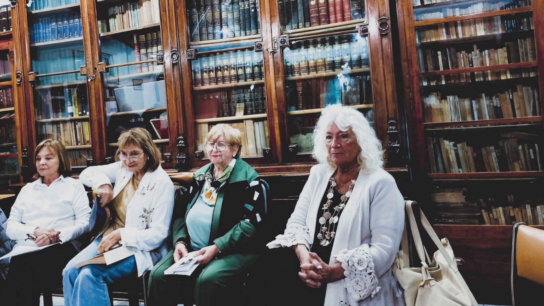 Exitoso encuentro por la poesía