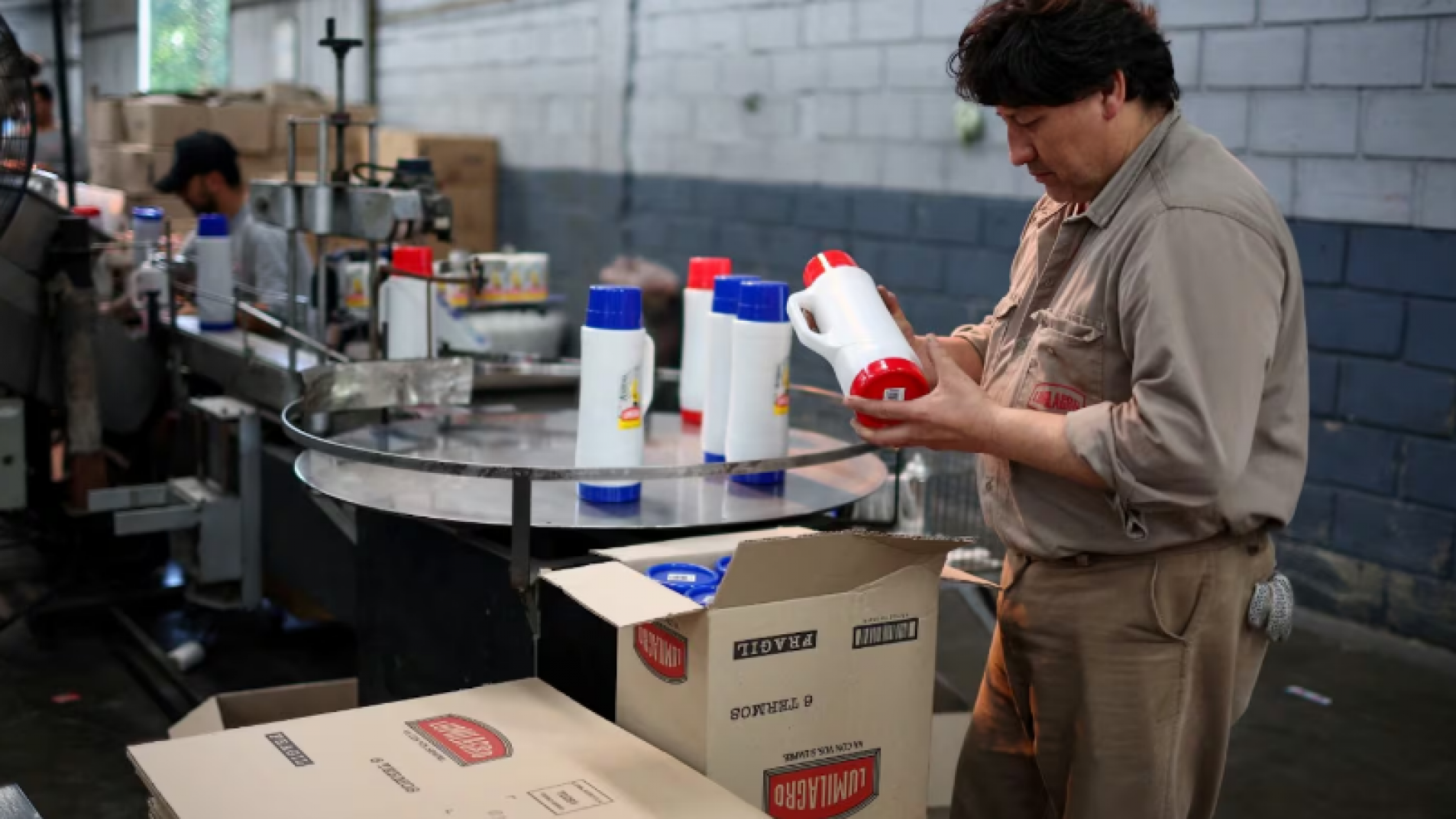 Lumilagro despidió personal y dejó un desafiante mensaje en las redes