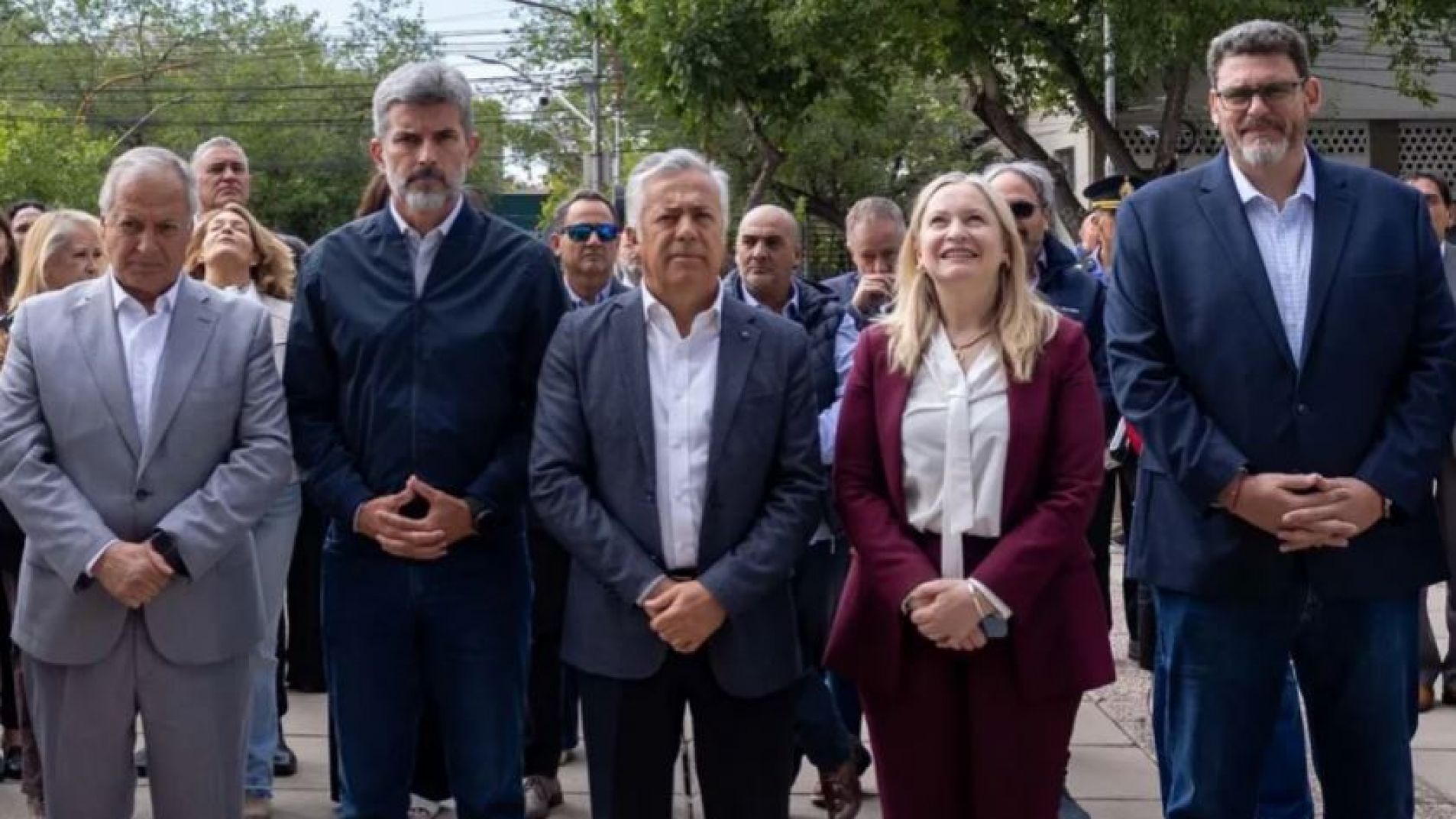 Ulpiano Suárez compartió el acto por el Día de la Memoria con Alfredo Cornejo y Hebe Casado.