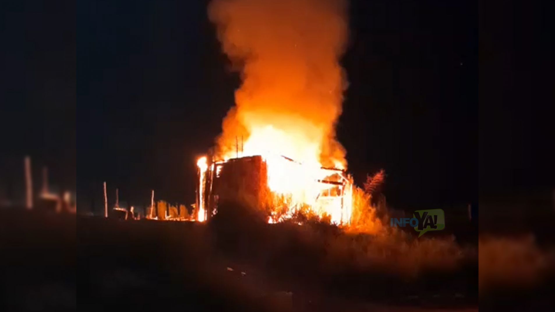 La precaria vivienda fue consumida por el fuego.