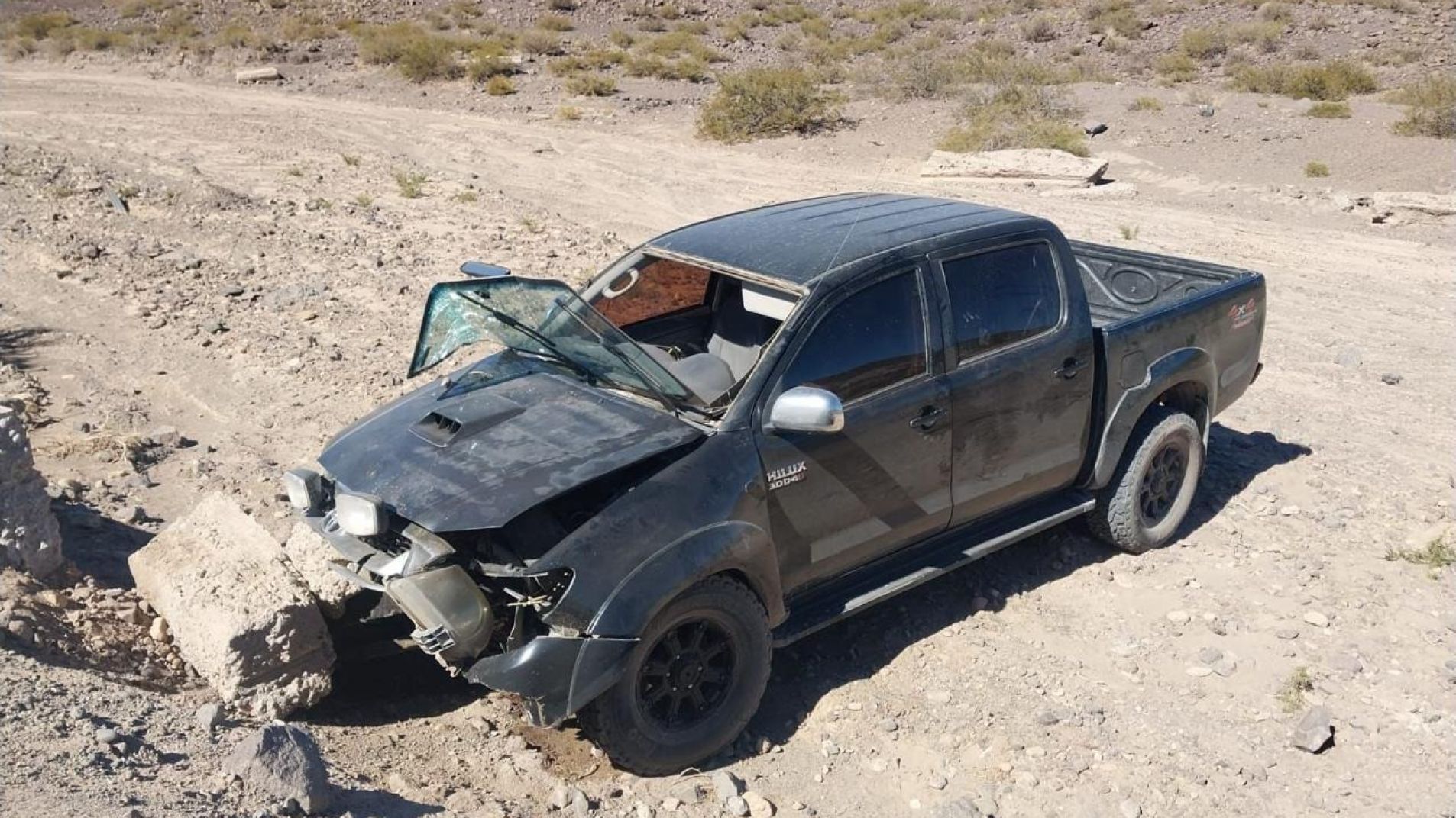 El accidente ocurrió en el tramo de tierra de la ruta 40.