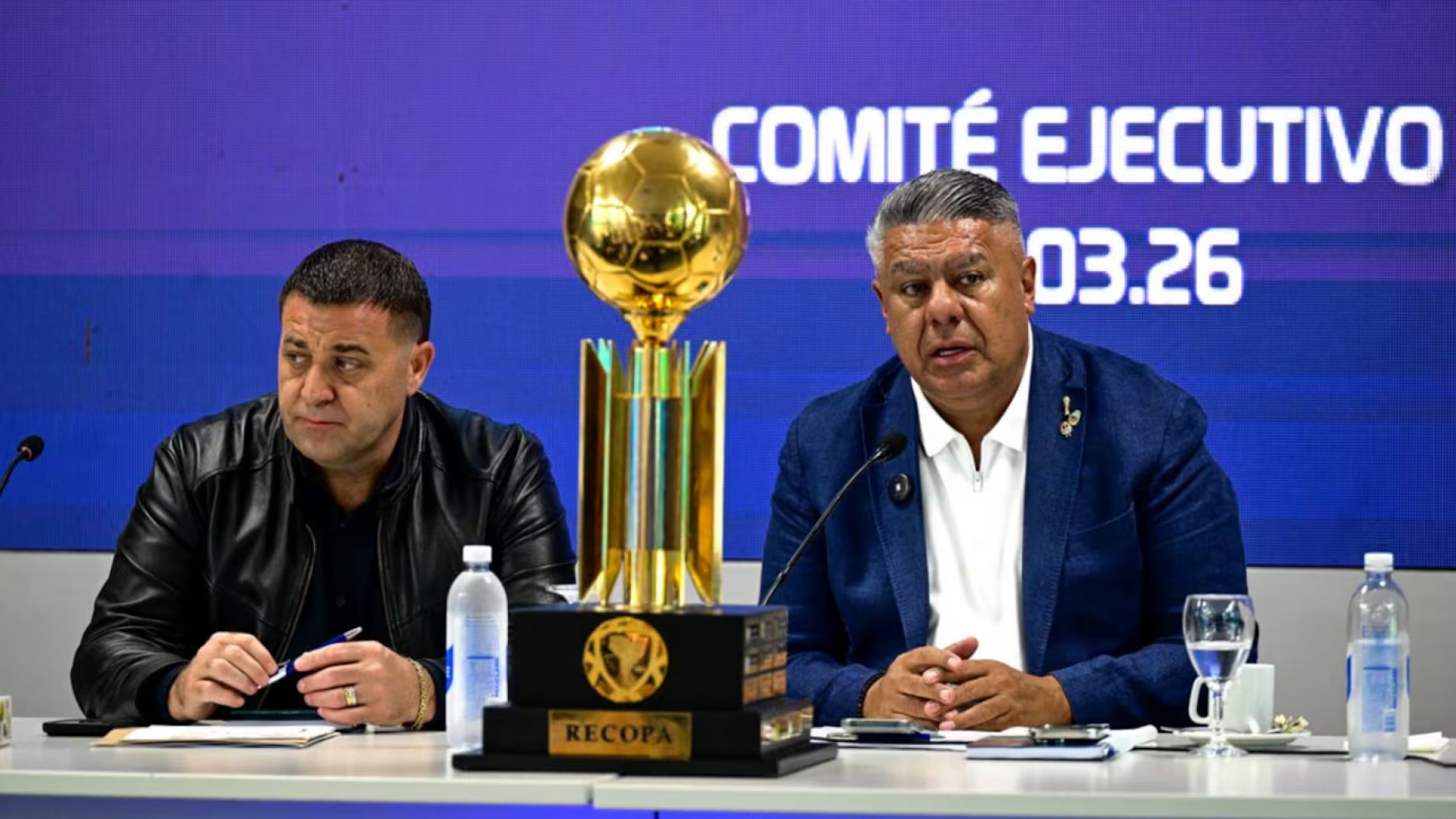 Procesaron a "Chiqui" Tapia y a Toviggino por presunta evasión fiscal