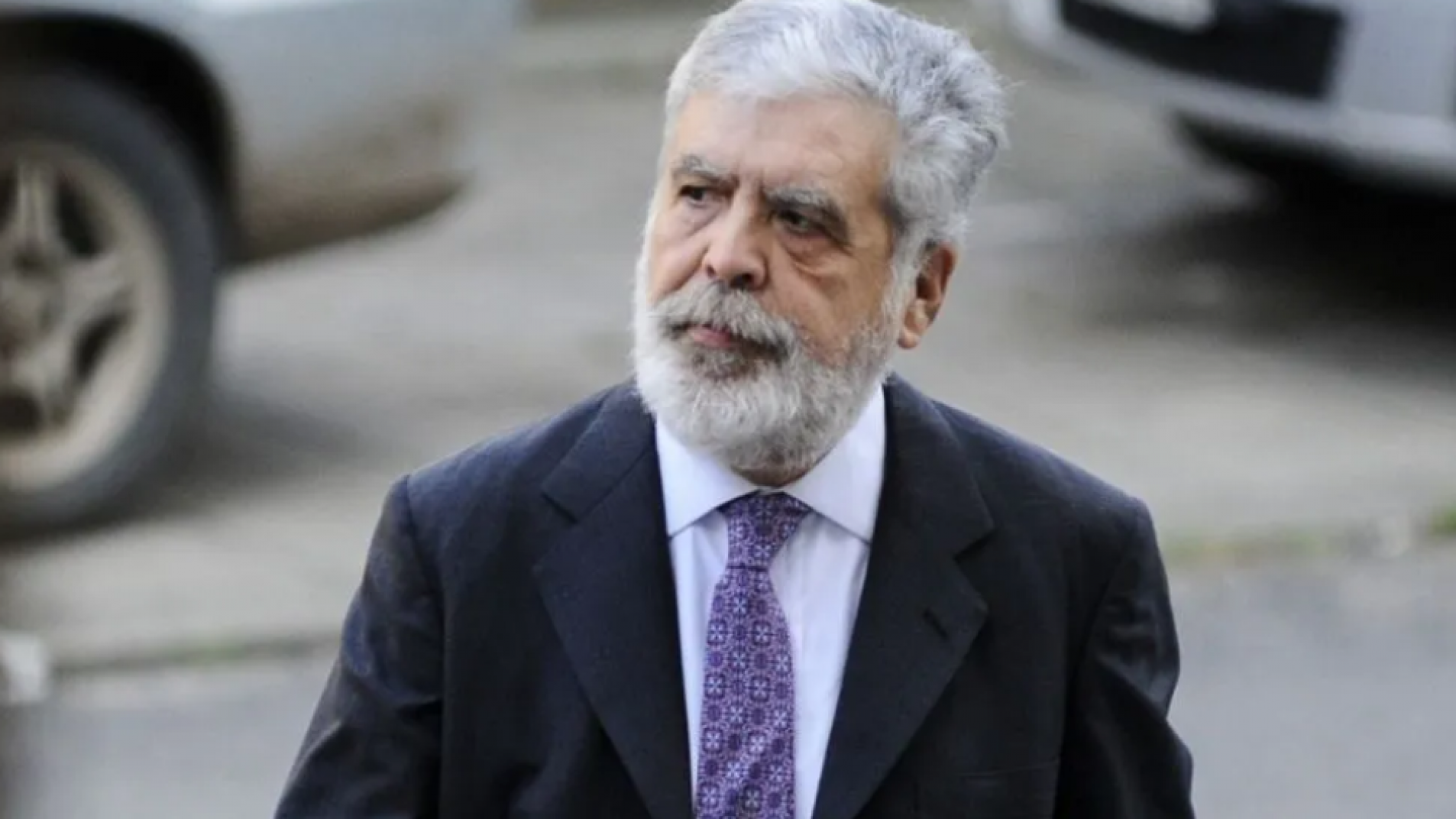 Internaron de urgencia a Julio De Vido