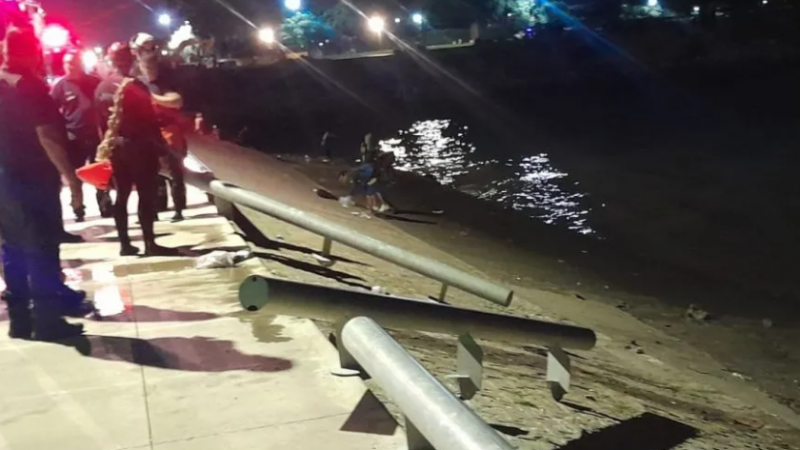 Dramático: Madre e hija cayeron al Río de la Plata con la camioneta