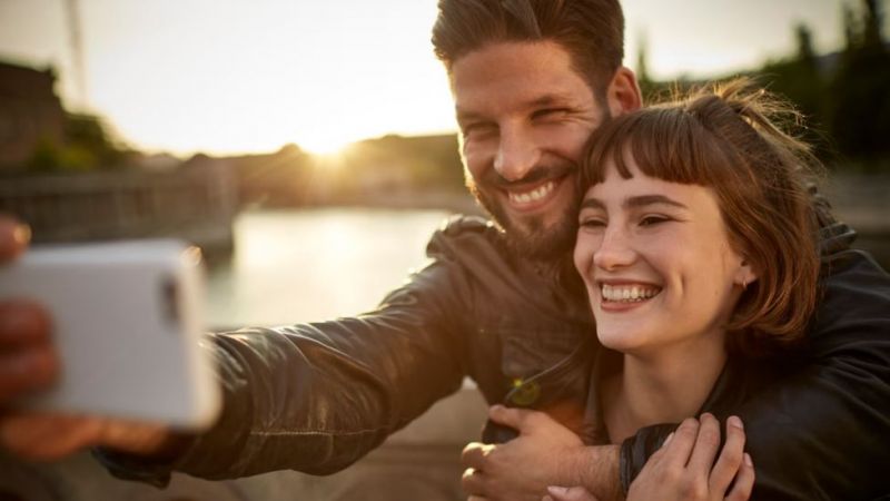 El sexo entre amigos consolida la amistad