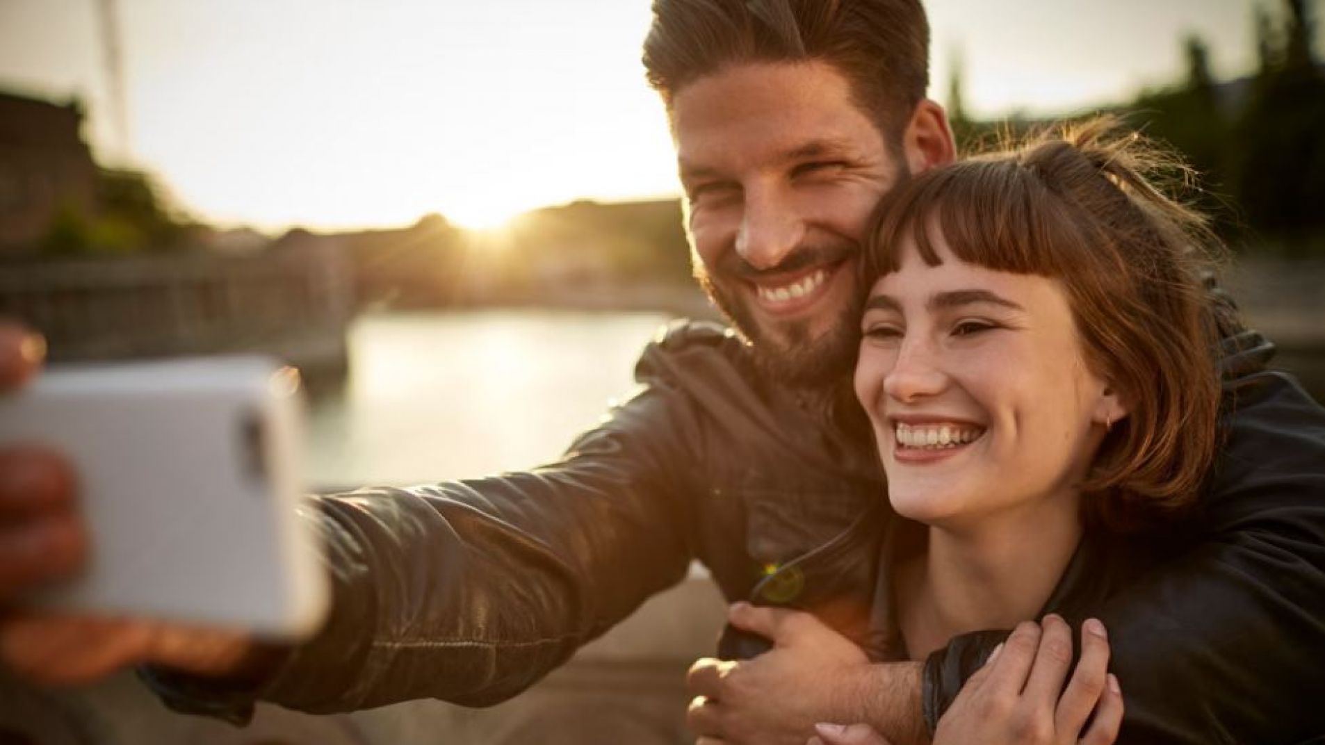 El sexo entre amigos consolida la amistad