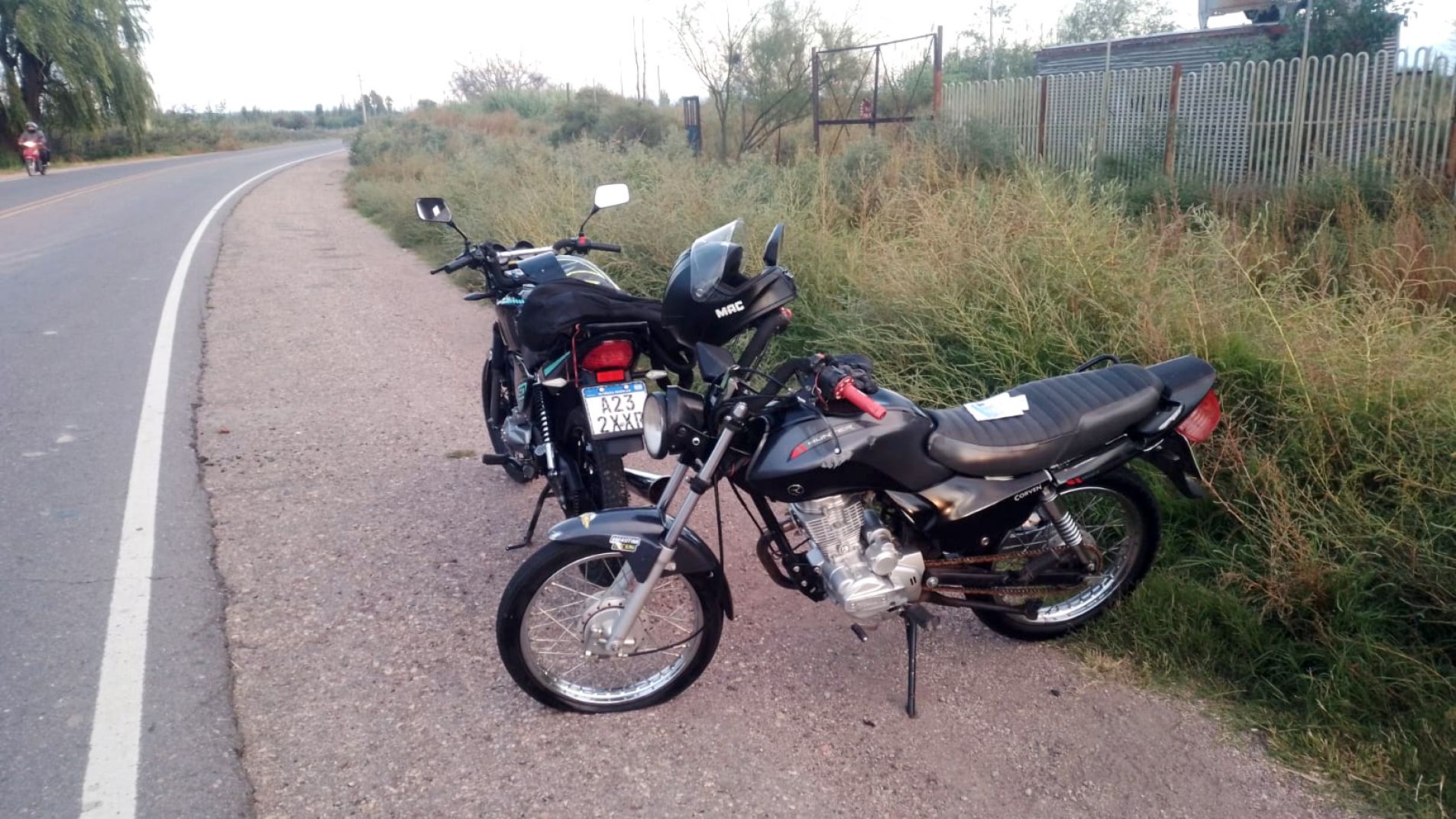 Chocaron dos motos que circulaban por avenida Alberdi