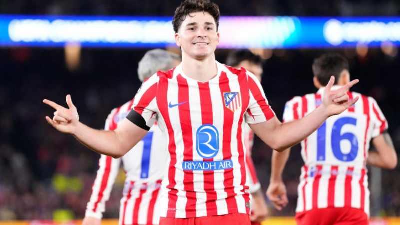 Atlético de Madrid se llevó la ida ante Barcelona con autoridad