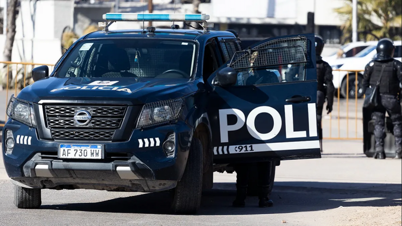 Increíble: se robaron una camioneta de la Policía en Guaymallén