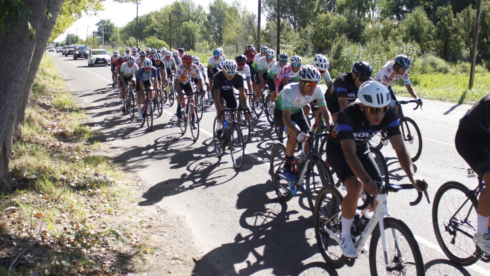Iván Escudero ganó la primera etapa de la Vuelta Ciclística en Alvear