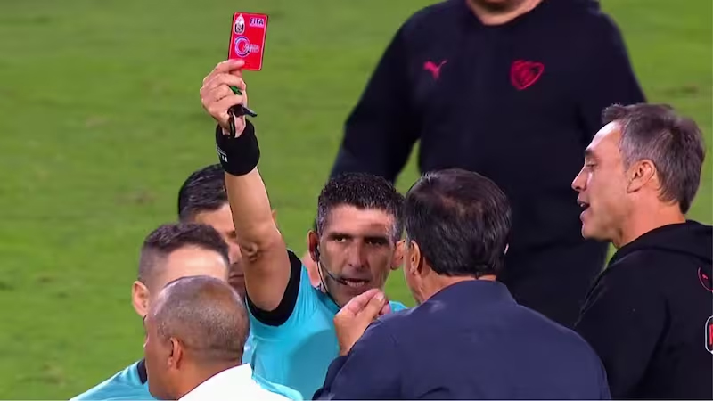 La lupa sobre el penal que sancionó Andrés Merlos en: Boca-Independiente