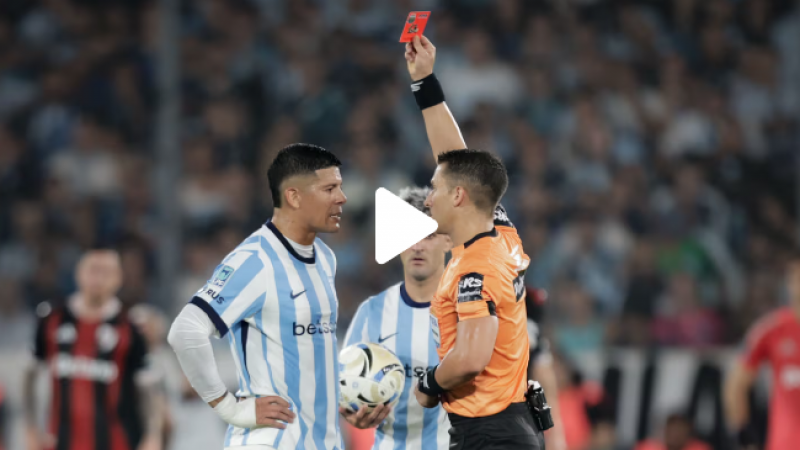 Los insultos de Marcos Rojo a Zunino tras la expulsión frente a River