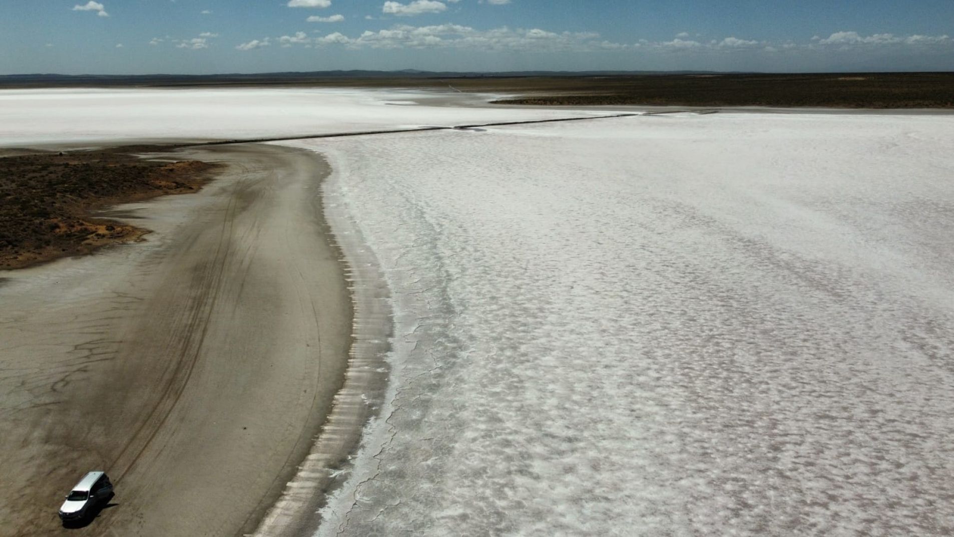 La exploración se hará en las Salinas del Diamante.