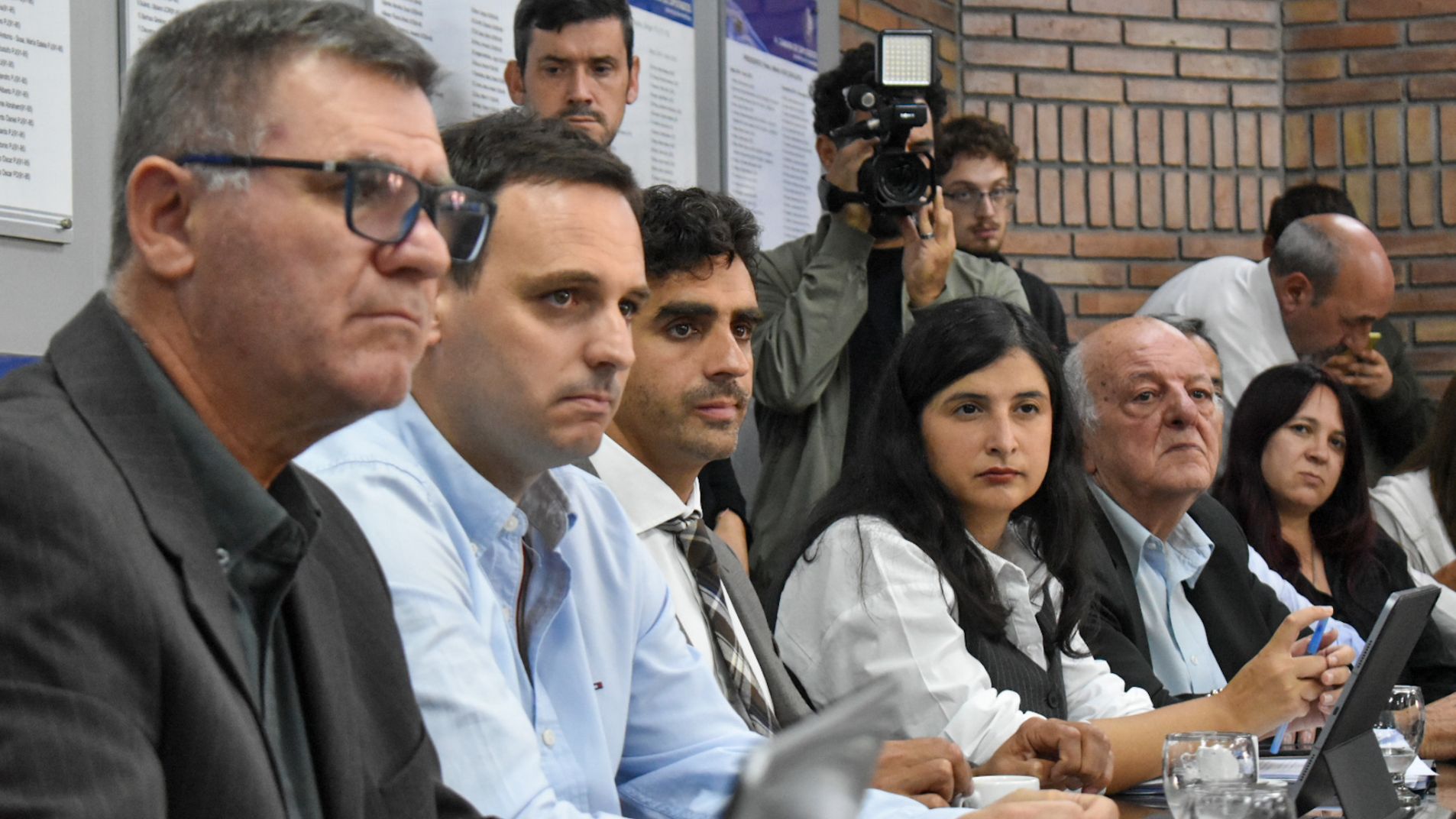 Autonomía Municipal: Mema defendió el proyecto y el PJ pidió la suspensión