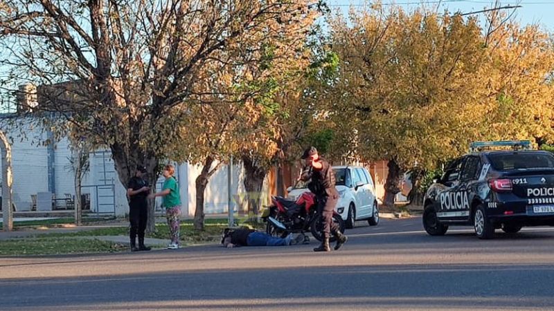 Un motociclista lesionado en un accidente sobre la avenida 9 de Julio