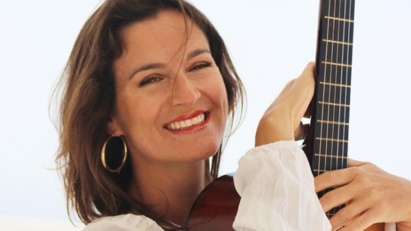 Tarde de amigos en el Patio de Canciones