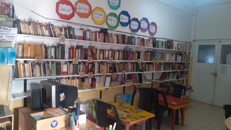 Libros a voluntad en la biblioteca Iselín
